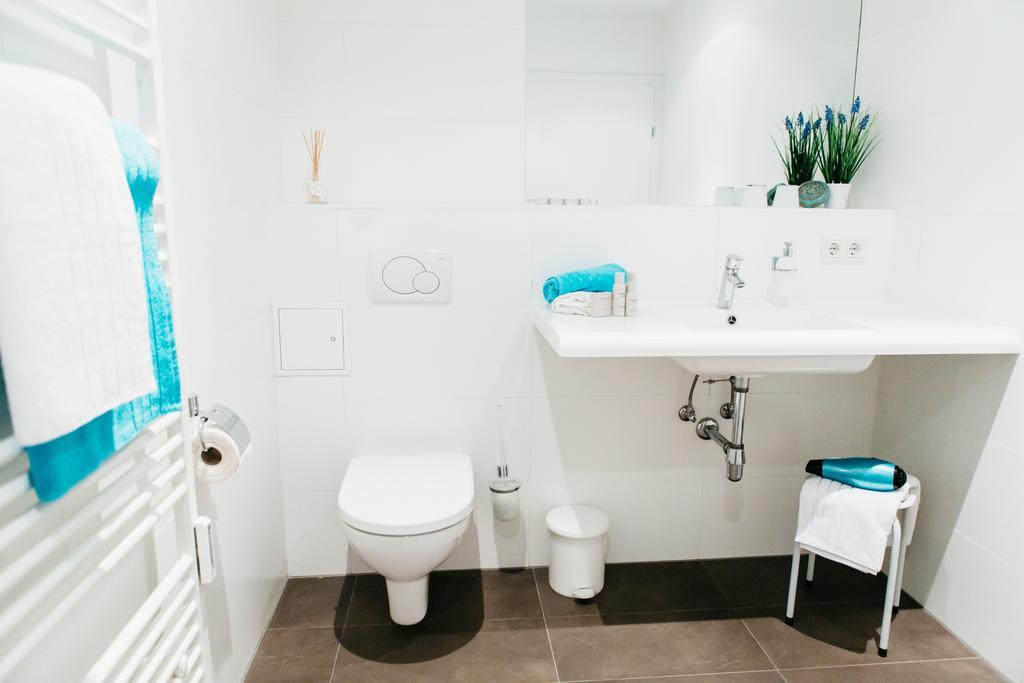 Home Sweet Apartments - A Cozy Welcome فيينا الغرفة الصورة