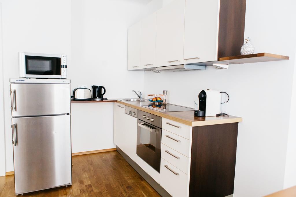 Home Sweet Apartments - A Cozy Welcome فيينا الغرفة الصورة