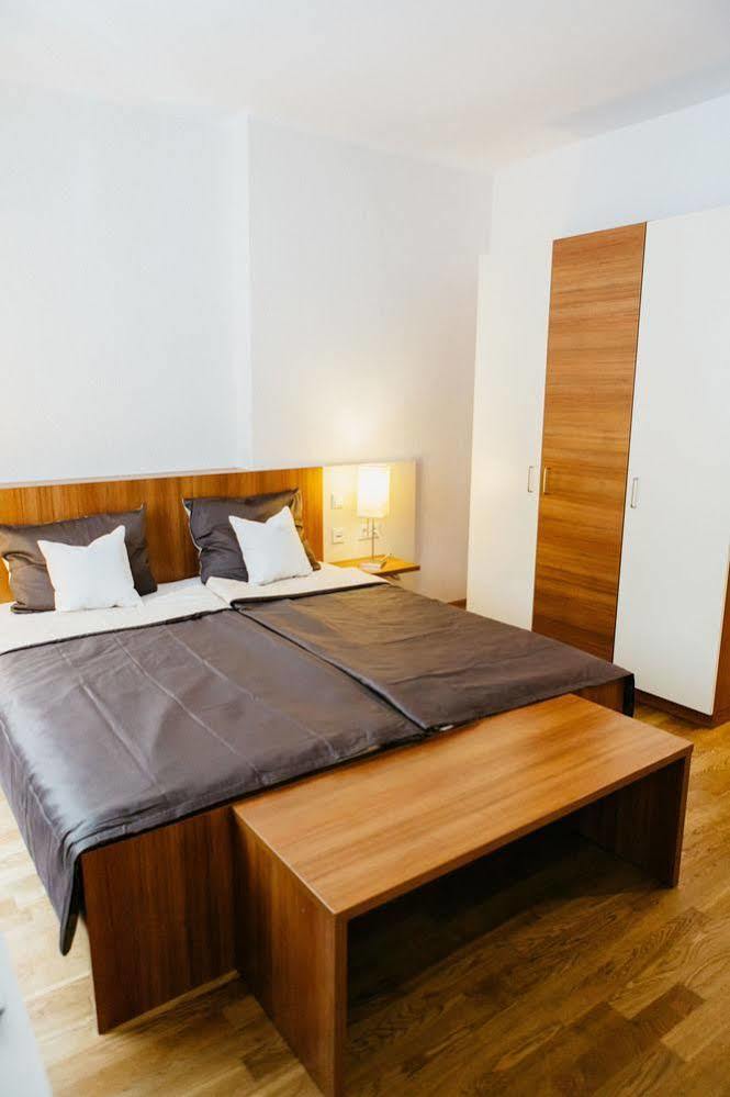 Home Sweet Apartments - A Cozy Welcome فيينا المظهر الخارجي الصورة